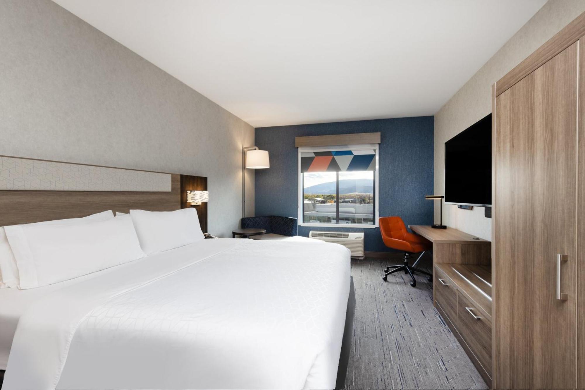 Holiday Inn Express And Suites Missoula By Ihg Exterior photo