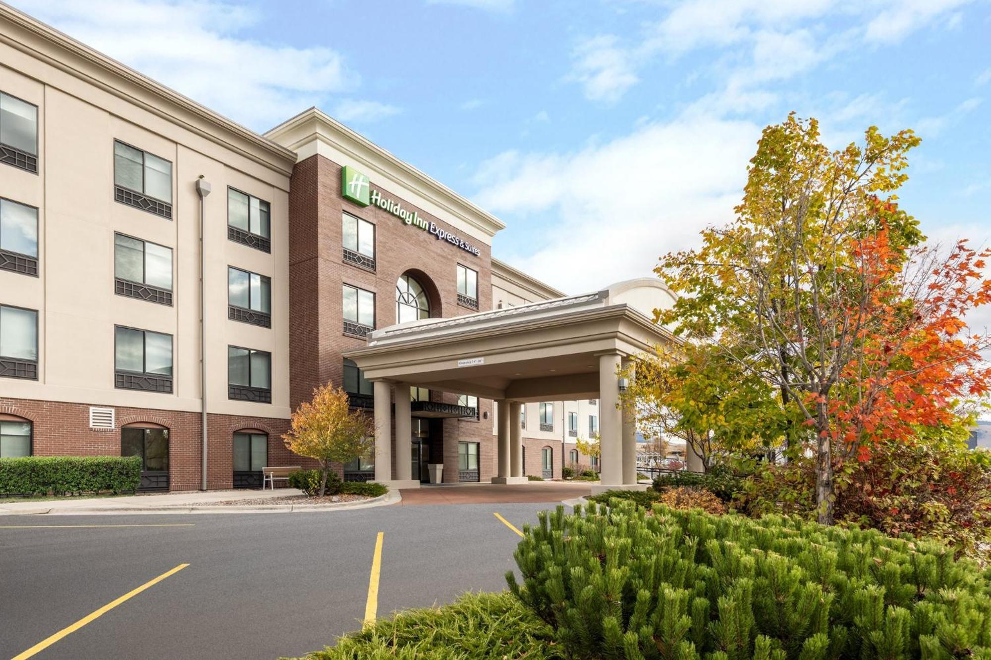Holiday Inn Express And Suites Missoula By Ihg Exterior photo